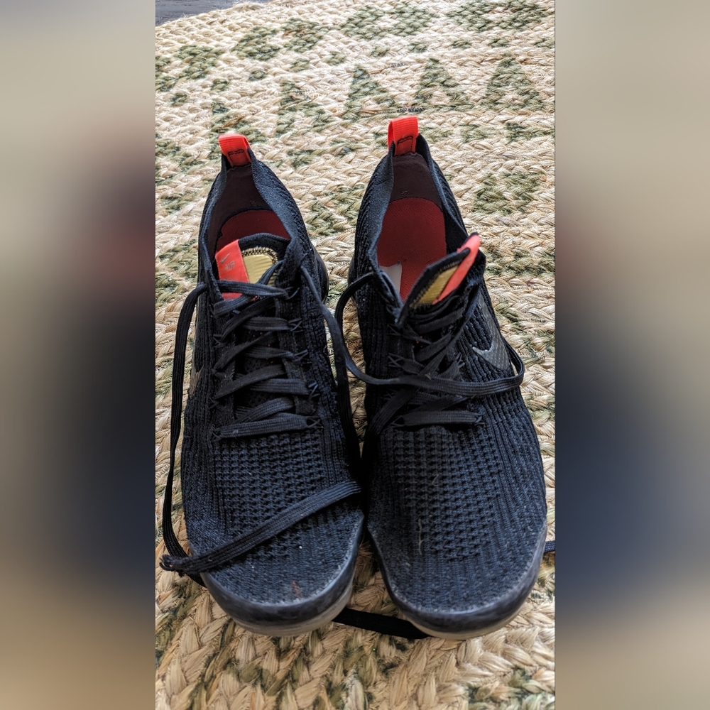 Air max size 10.5 men vapormax